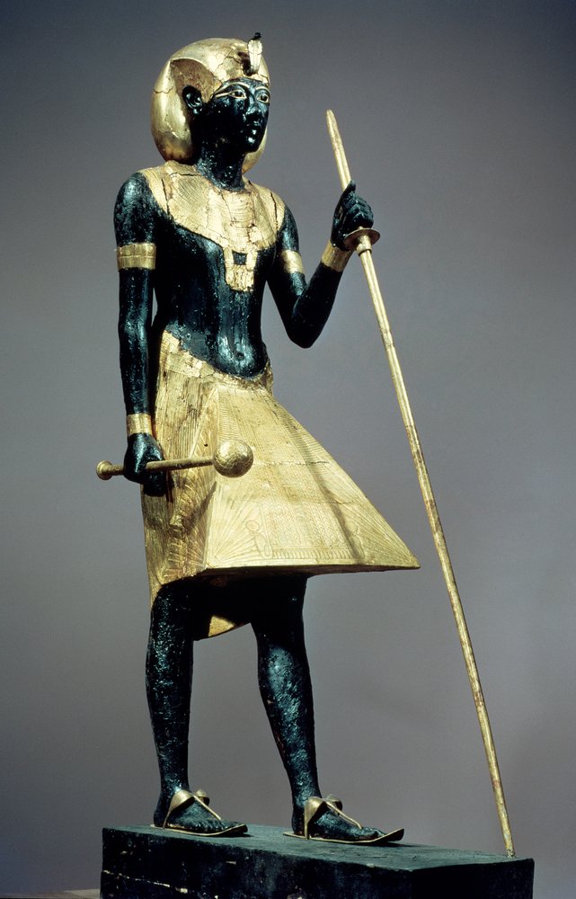 Lebensgroße Statuette des Königs aus dem Grab Tutanchamuns (ca. 1370-52 v. Chr.), Neues Reich von Egyptian 18th Dynasty