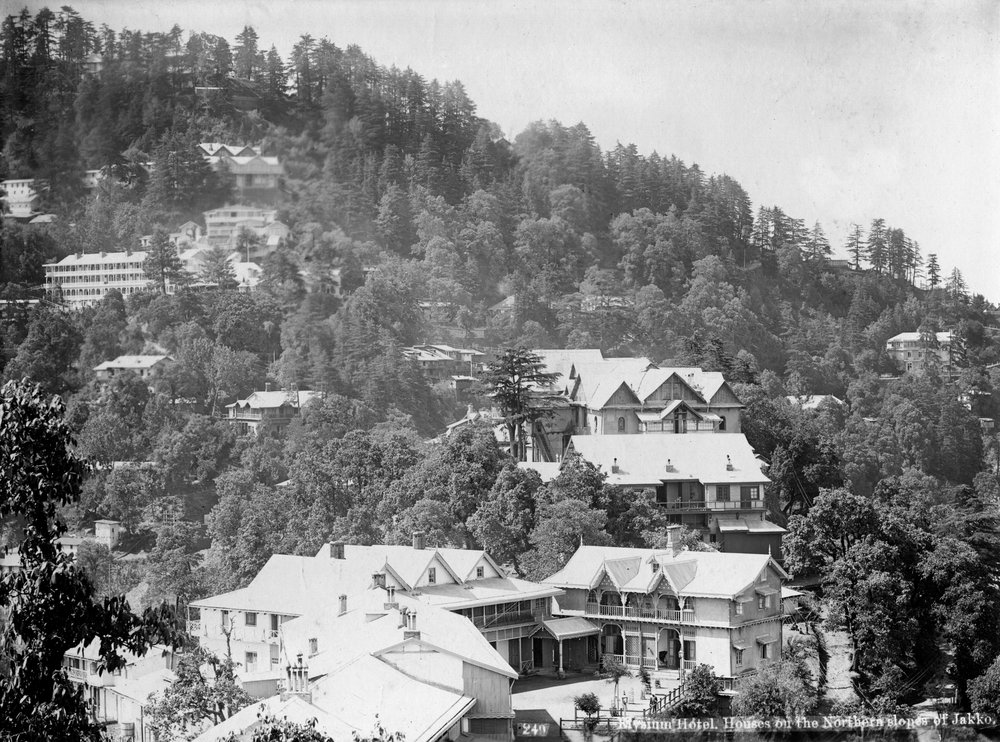 Elysium Hotel, Häuser an den nördlichen Hängen von Jakko, Shimla, Indien, frühes 20. Jahrhundert von Unbekannt