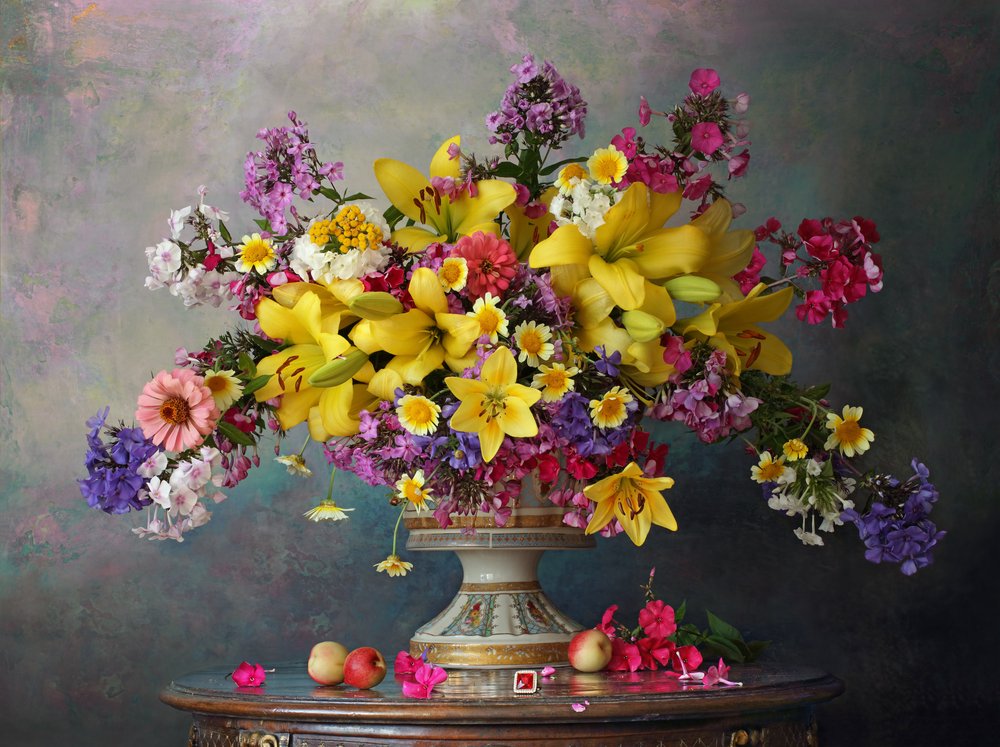 Lebendiges Blumenstillleben von Andrey Morozov