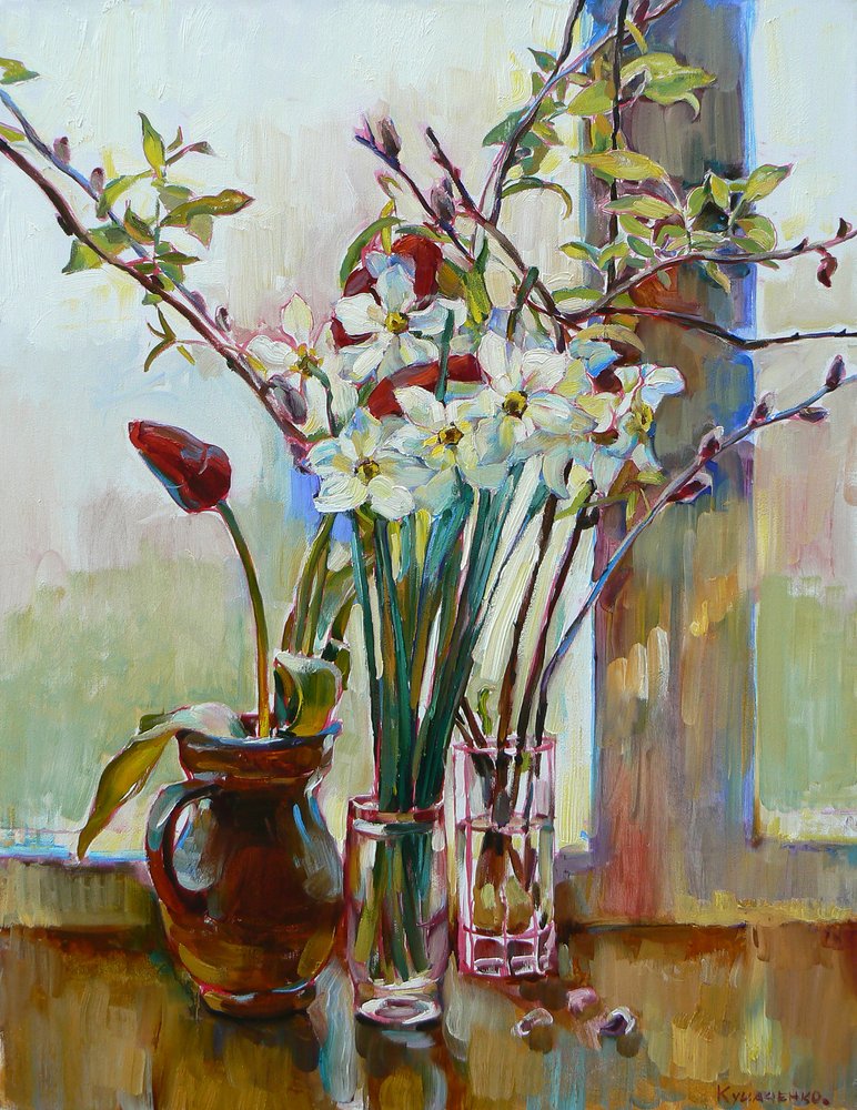 Frühlingsblumen am Fenster von Andrii Kutsachenko