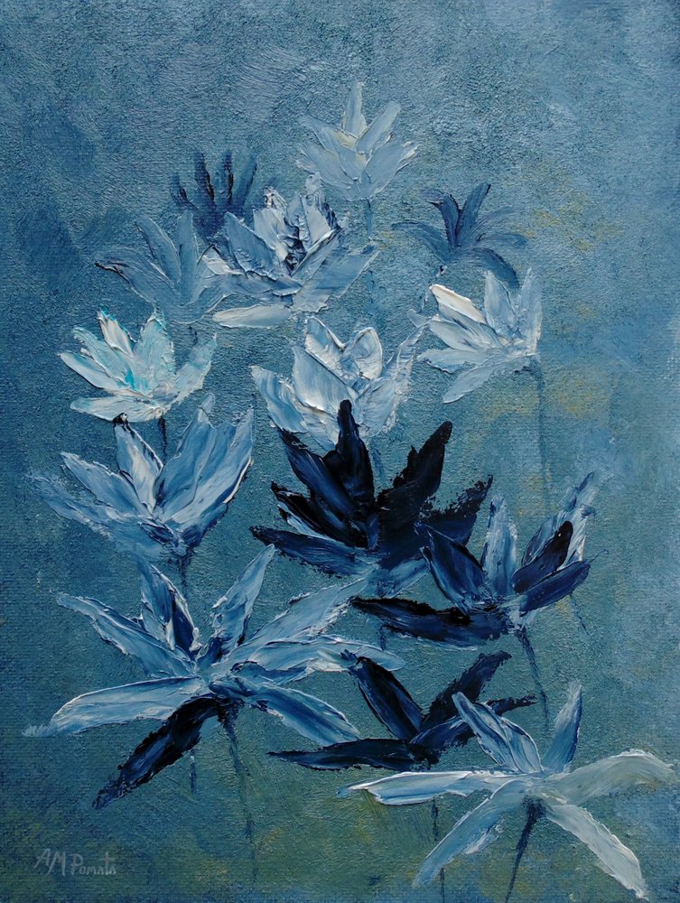 Blaue Abstrakte Blumen von Angeles M. Pomata