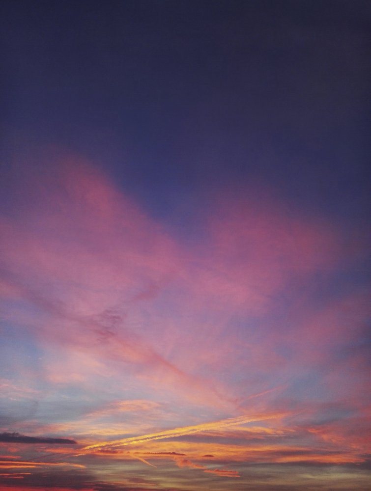 Lebendiger Sonnenuntergangshimmel von Angelo Cerantola