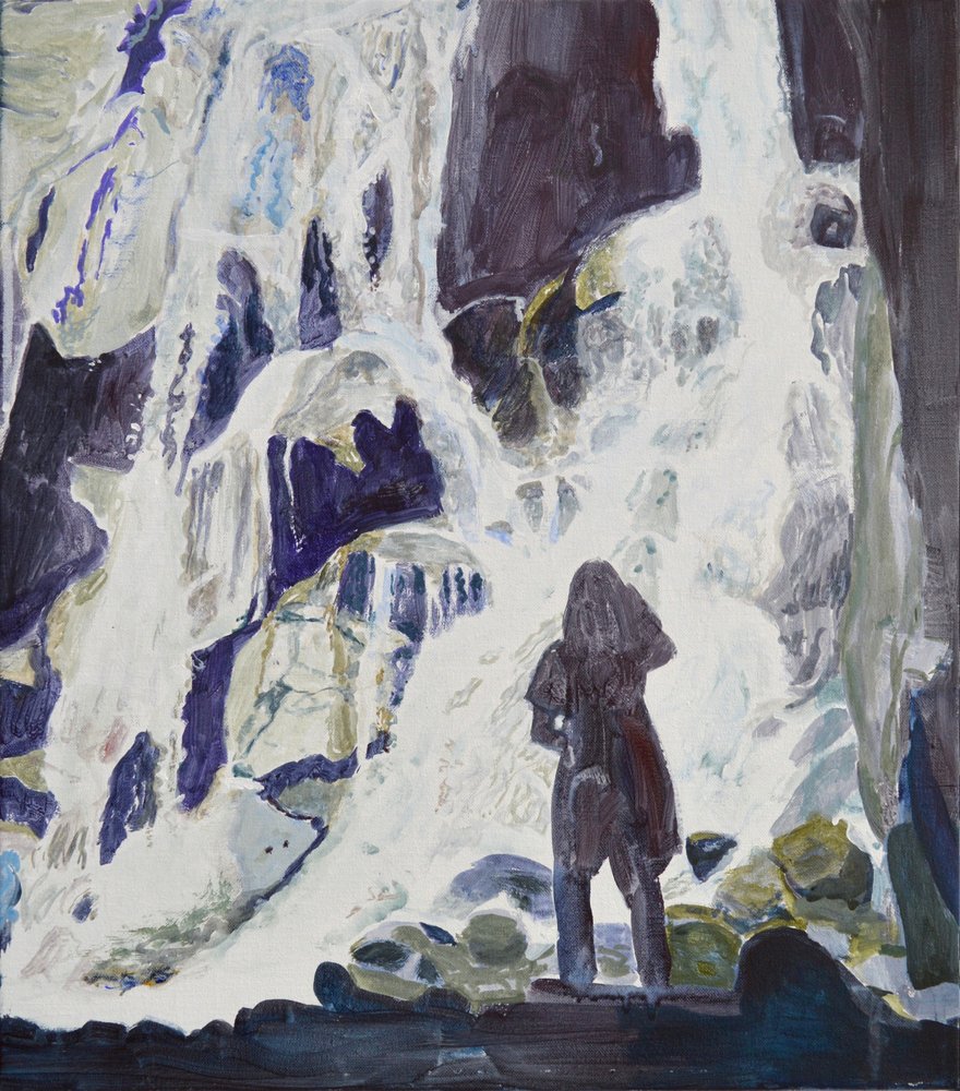 Person am majestätischen Wasserfall von Karin Bos