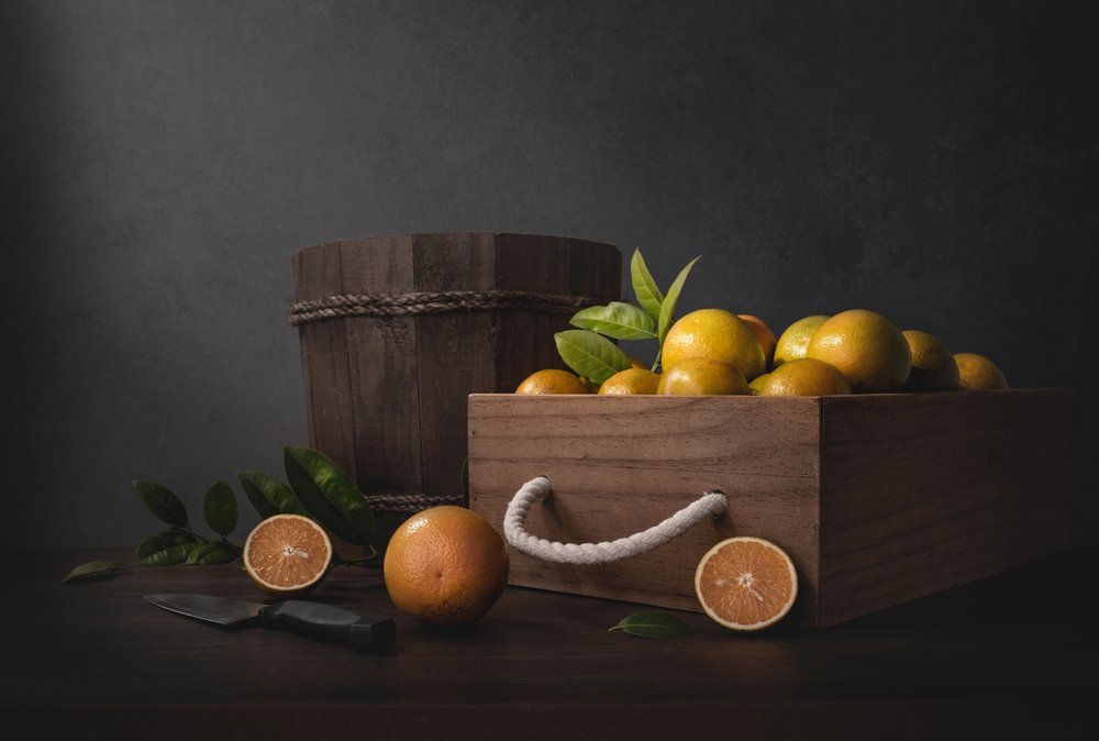 Rustikales Orangen-Stillleben von Margareth Perfoncio
