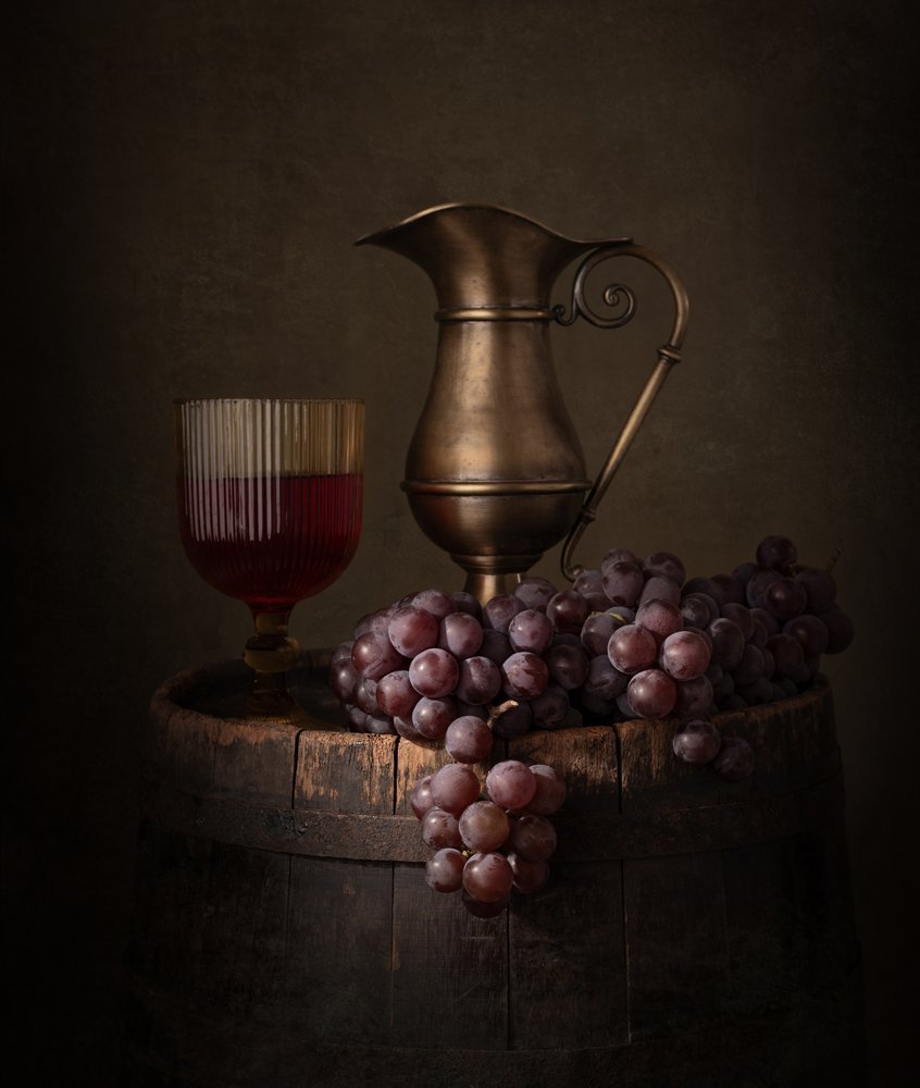 Rustikales Wein-Stillleben von Margareth Perfoncio