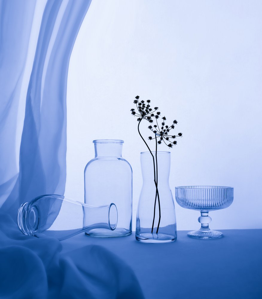 Serenes blaues Stillleben von Margareth Perfoncio
