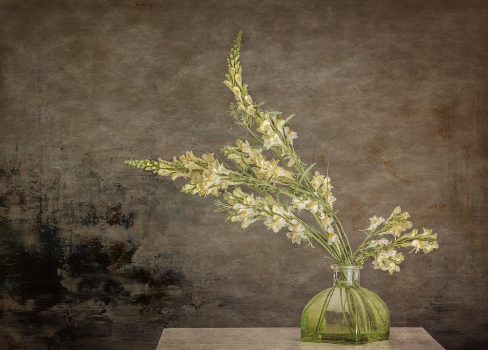 Rustikales Blumenstillleben von Marie-anne Stas