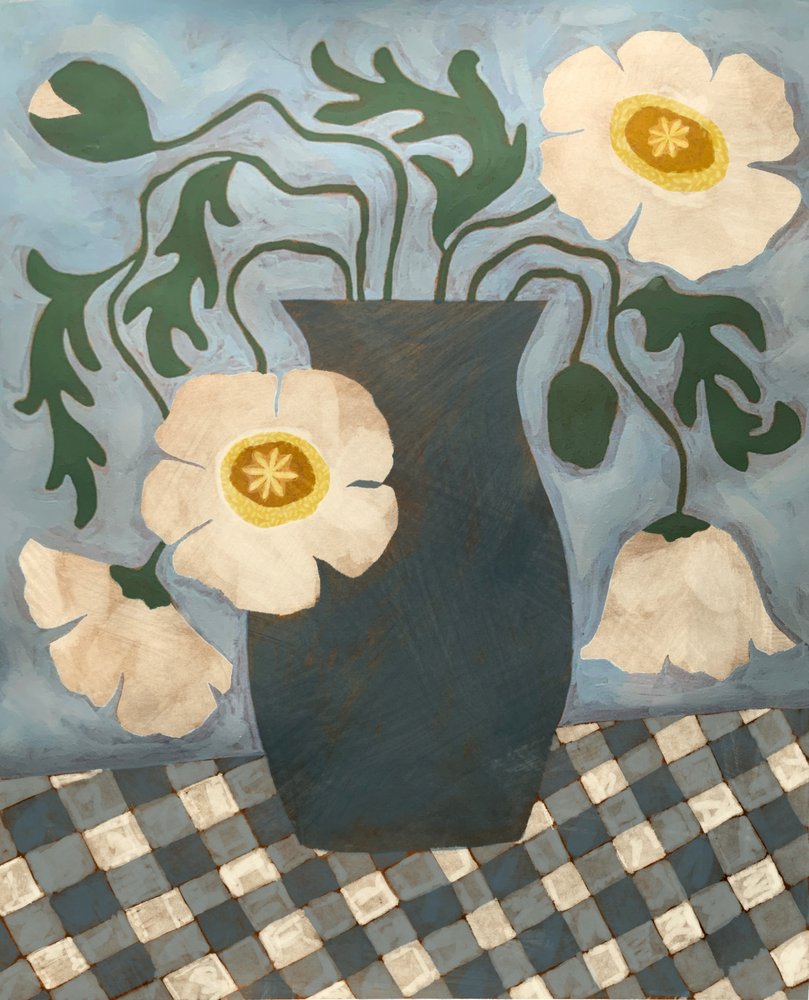 Weiße Mohnblumen blaue Vase von Susan Black