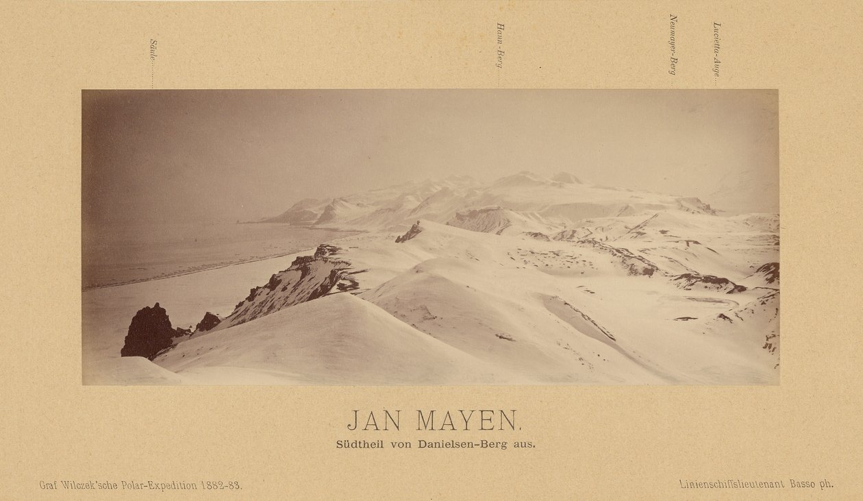 Jan Mayen, Südteil vom Danielsen-Berg aus von (Linienschiffs Lieutenant) Richard Basso