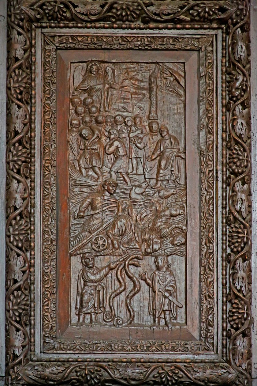 Tafel von der Tür aus dem 5. Jahrhundert: Der Exodus: Pharaos Soldaten ertrinken im Roten Meer: Aarons Schlange von Unknown
