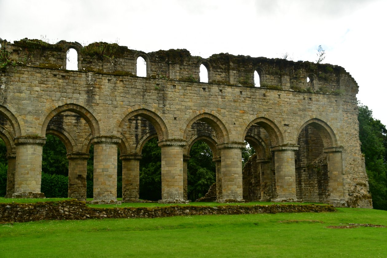 Buildwas Abbey, ein mittelalterliches Zisterzienserkloster in Shropshire, England. von Albert Mansour