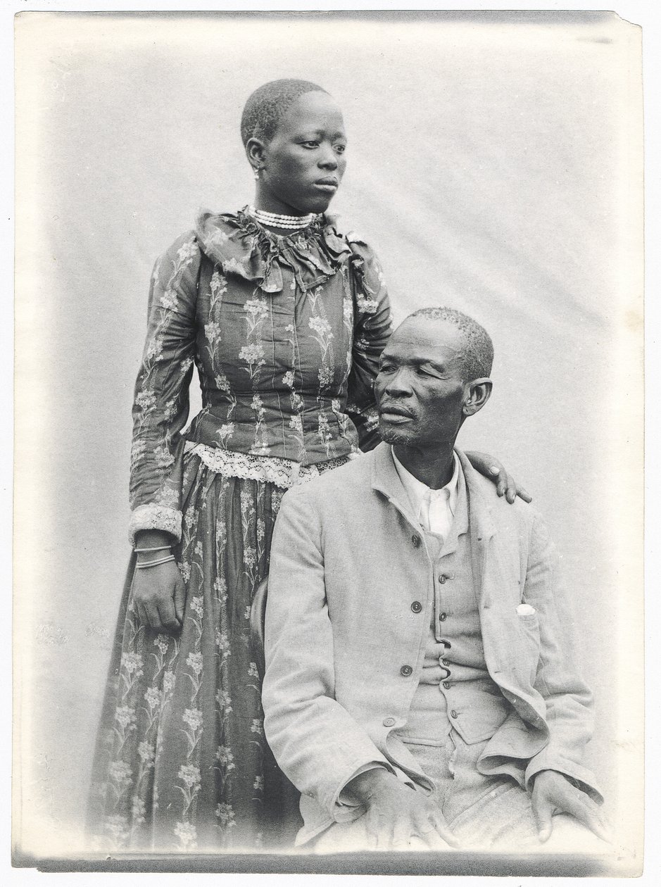 Khama und seine Frau, ca. 1910 von A. E. Hargreave