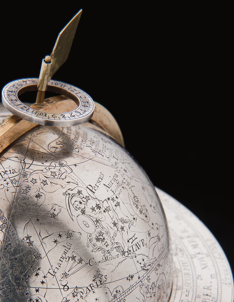 Zwei außergewöhnliche terrestrische und himmlische Globen, getragen von Herkules und Atlas, Augsburg von Abraham Drentwett