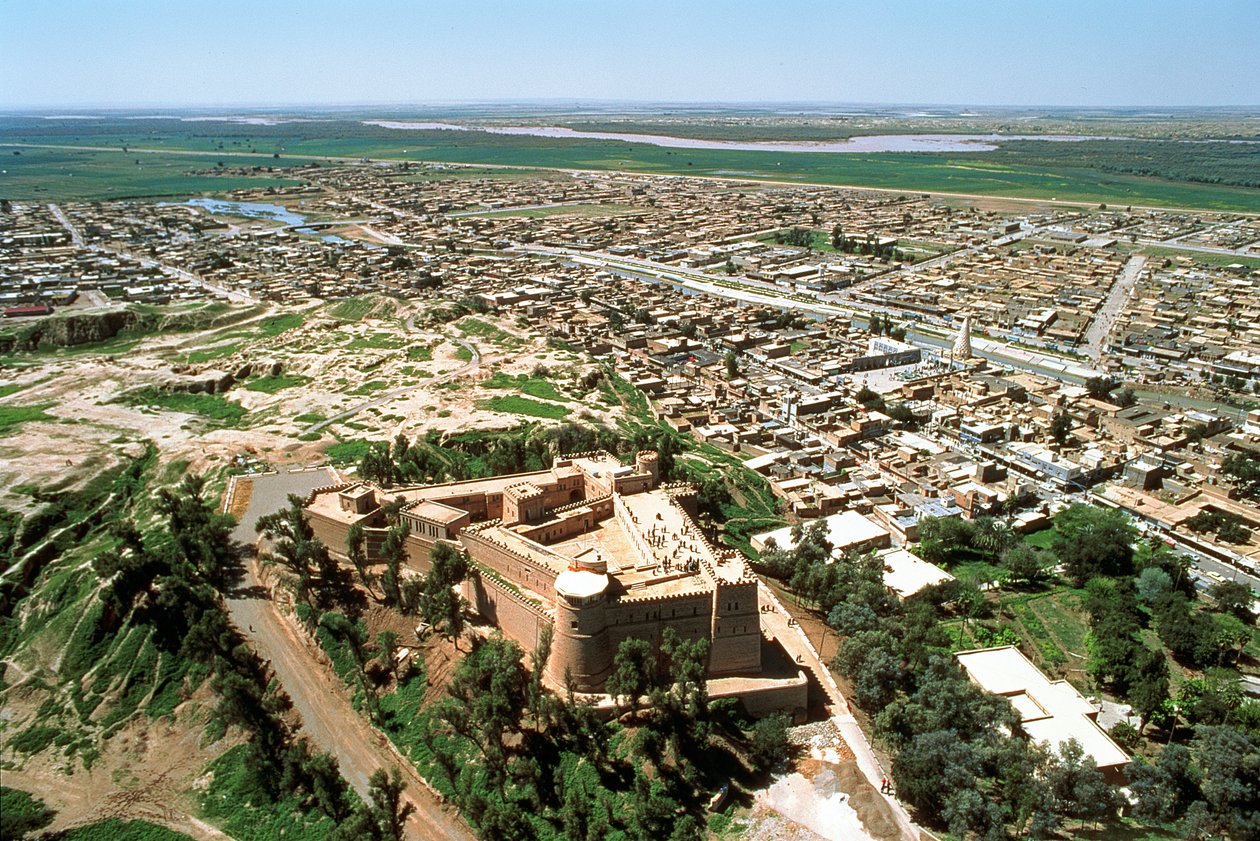 Luftaufnahme der Stadt, restauriert von den Achämeniden nach ihrer Zerstörung durch die Assyrer im Jahr 640 v. Chr. von Achaemenid