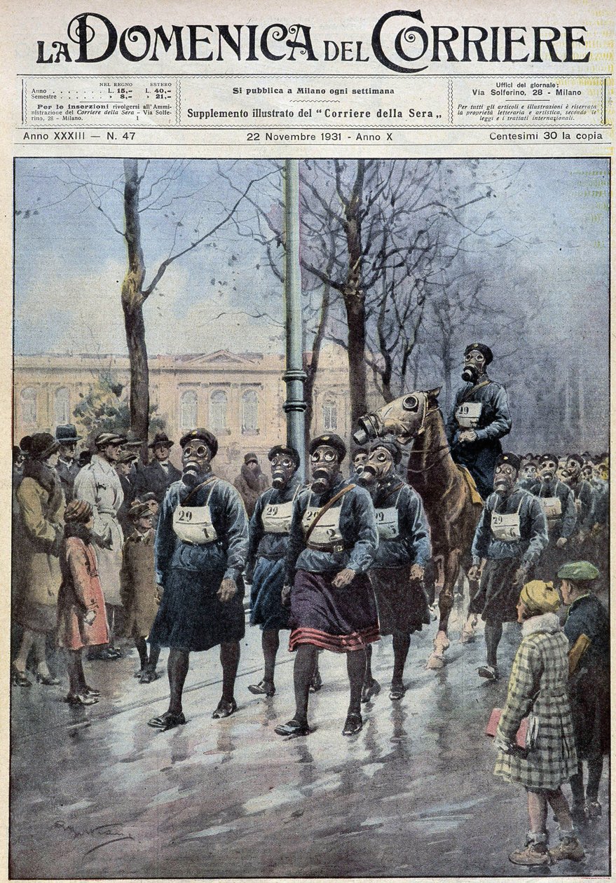 Marsch in Warschau zur Übung der Bevölkerung im Gebrauch von Gasmasken - Zeichnung von A. Beltrame, in „la Domenica del Corriere“ vom 22.11.1931 von Achille Beltrame