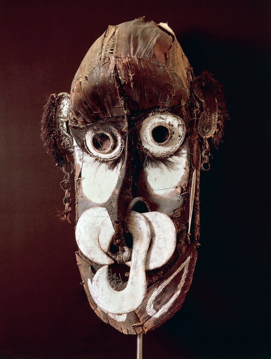 Kreimbit Stammesmaske, Holz und Stroh, afrikanische Kunst, 20. Jahrhundert von African School