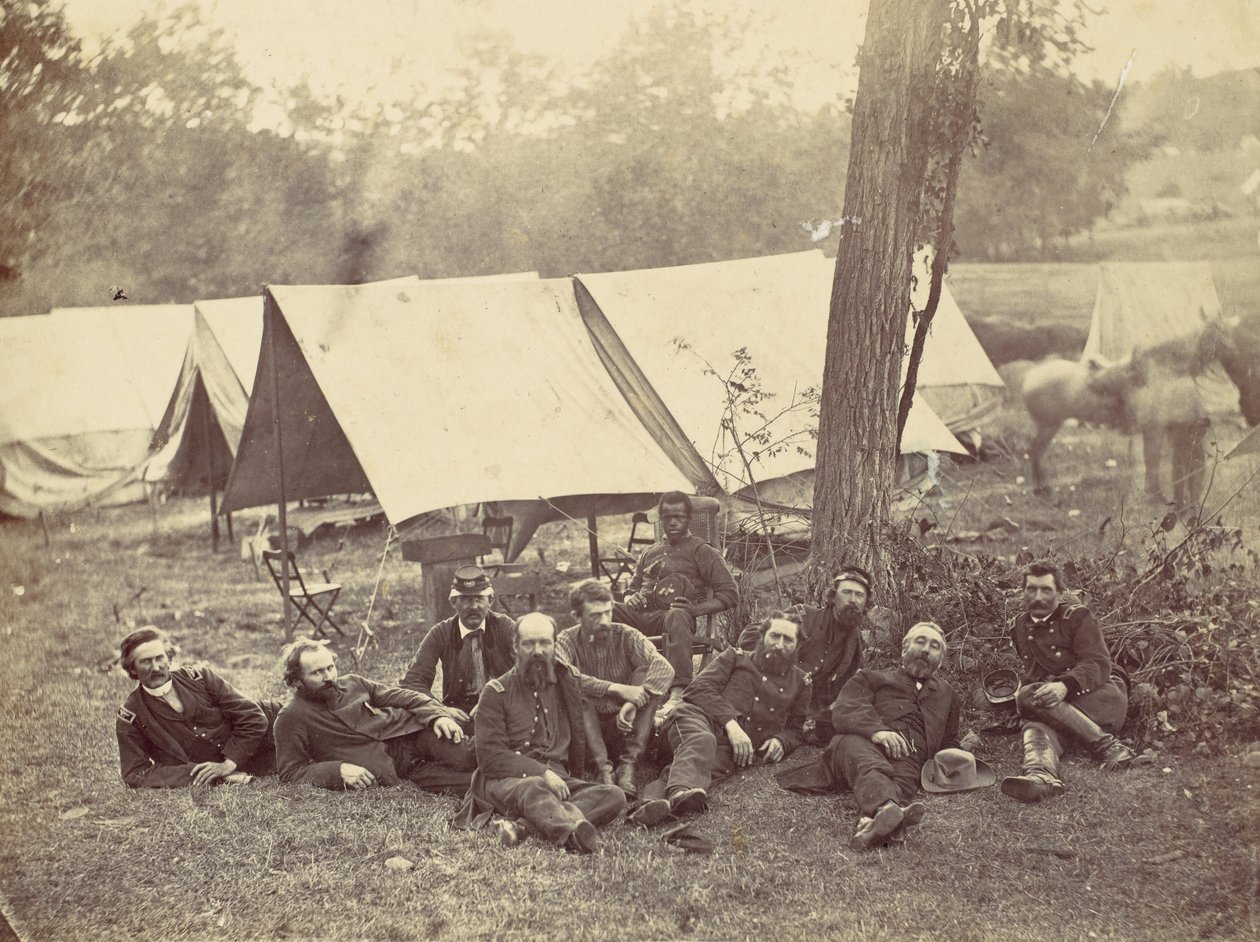 Gruppe im Hauptquartier der Armee des Potomac, Antietam, Oktober 1862 von Alexander Gardner