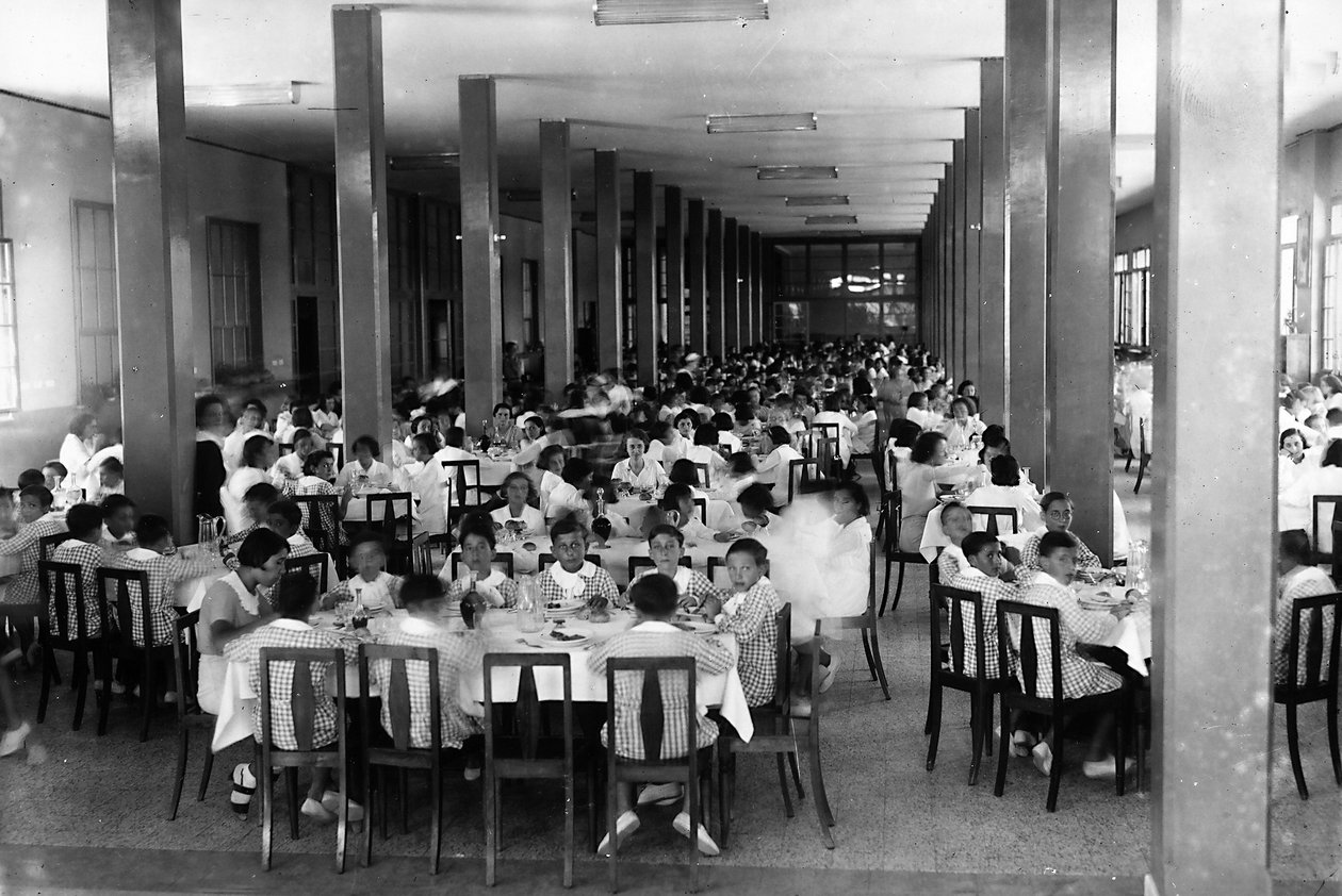Villa Rosa Maltoni Mussolini: Essenszeit im Refektorium von Fratelli Alinari