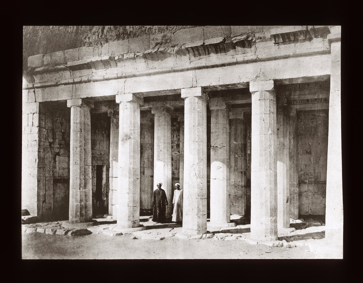 Fassade der Kapelle des Anubis, Großer Tempel in Deir El-Bahari von American Photographer