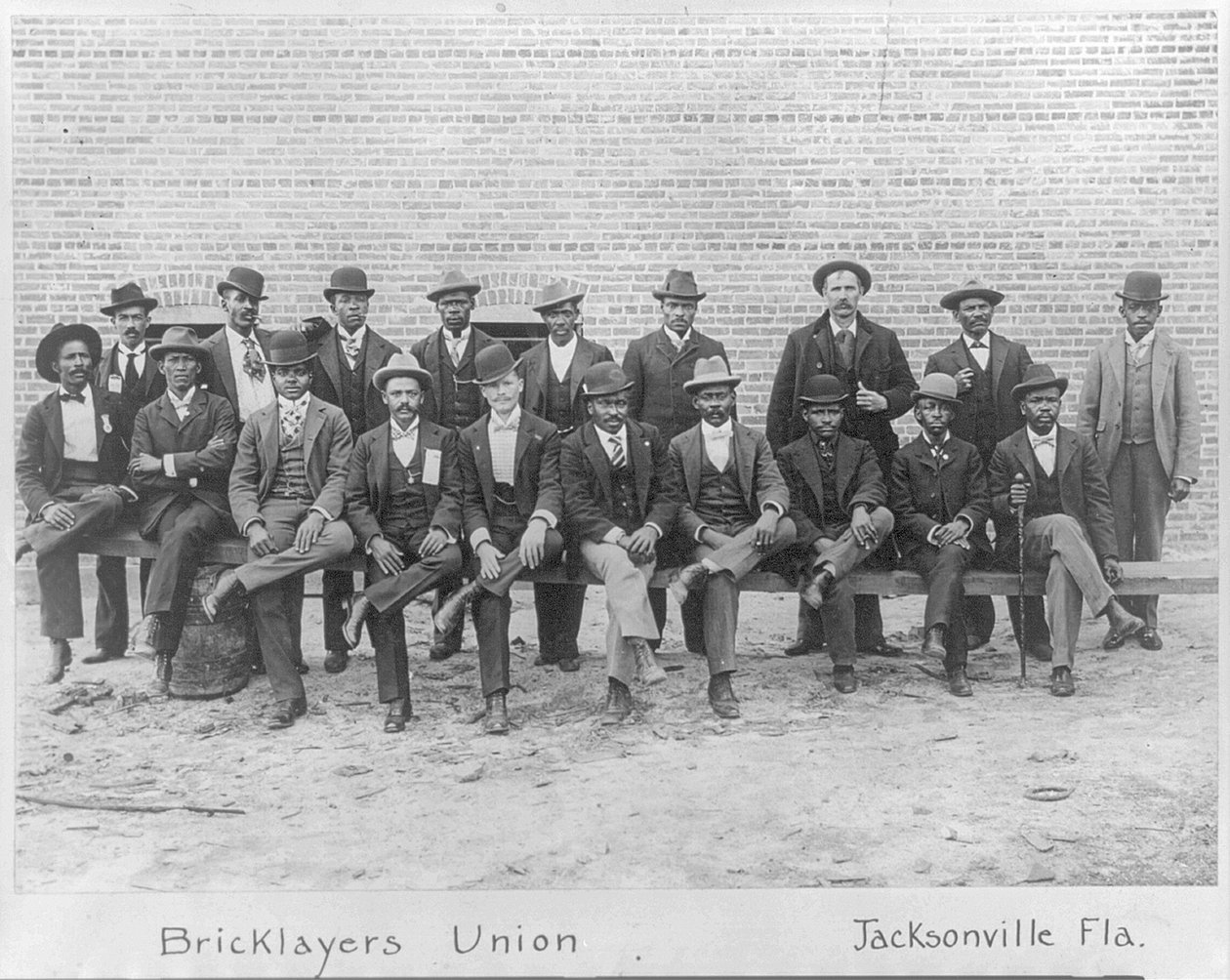 Gruppenporträt der afroamerikanischen Maurergewerkschaft, Jacksonville, Florida, ca. 1899 von American Photographer