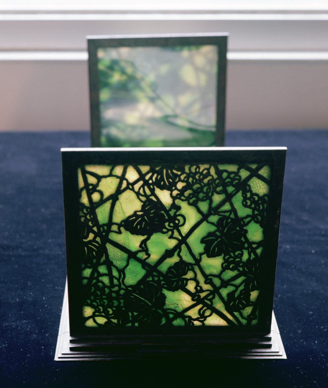 Art Nouveau Buchstützen, Tiffany Studios, ca. 1894 von American School
