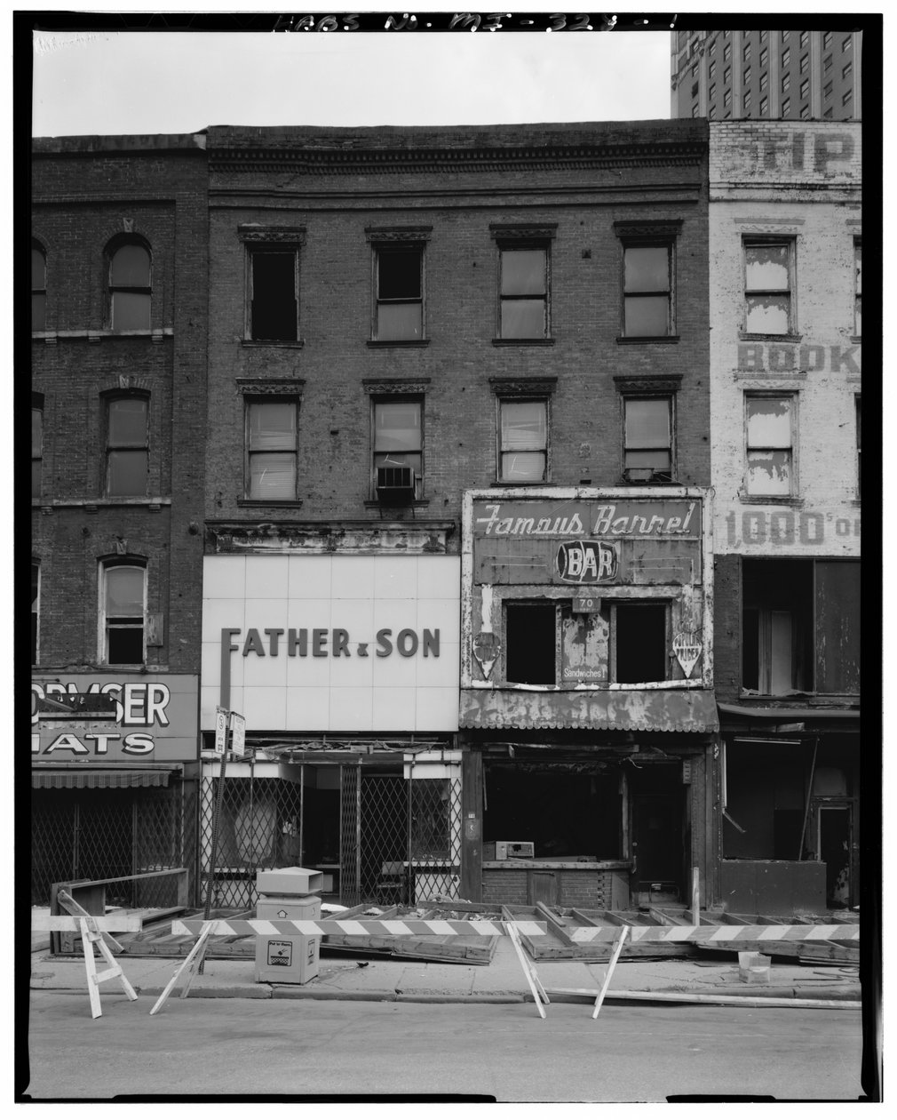 70-72 Monroe Avenue (Geschäftsgebäude), Detroit, Michigan von American Photographer