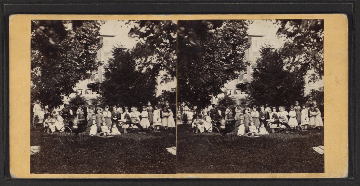 Kinder und Spielplatz, Oneida Community, New York State, ca. 1870 von American Photographer
