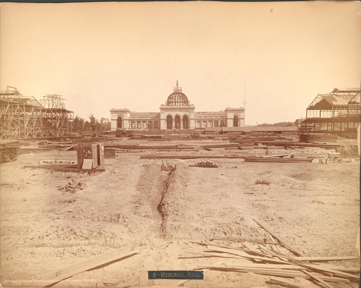 Baustelle des Memorial Hall, Centennial International Exhibition von 1876, Philadelphia von American Photographer