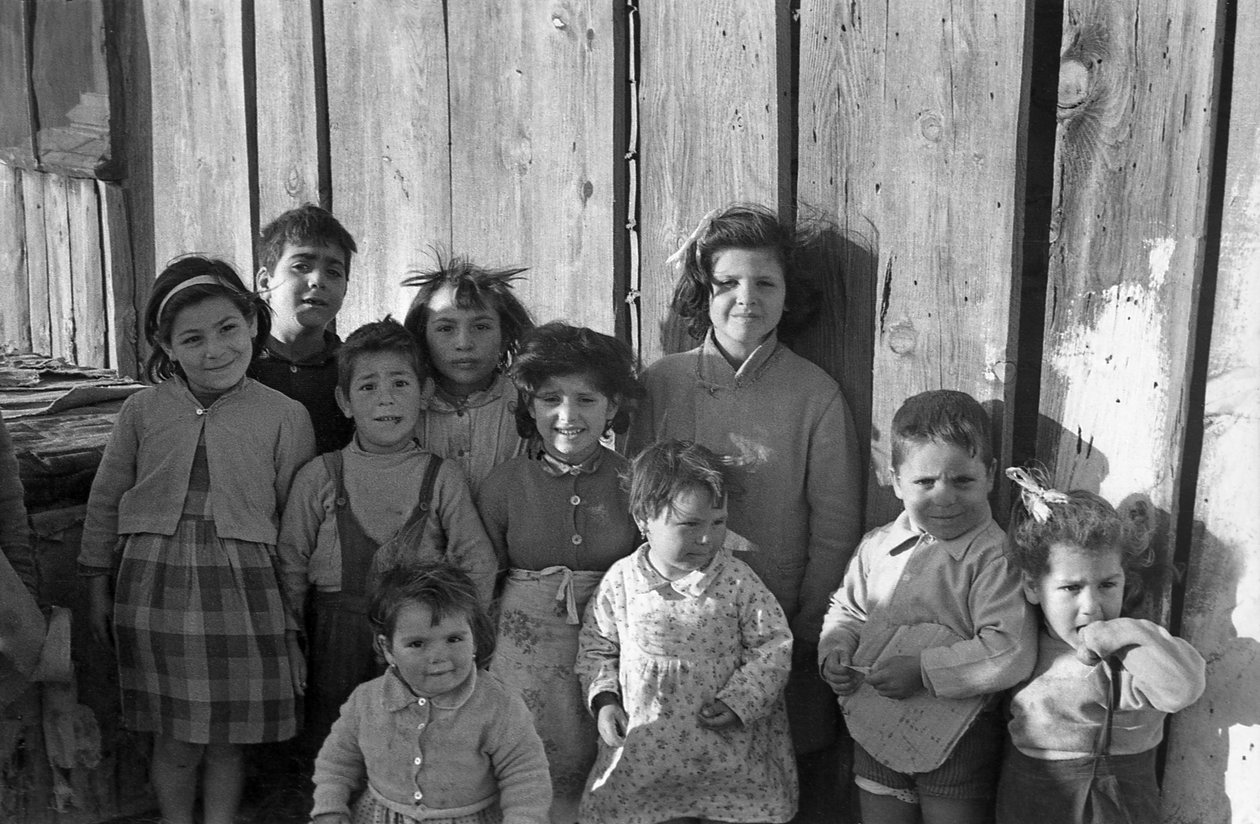 Kinder von Crotone von Ando Gilardi