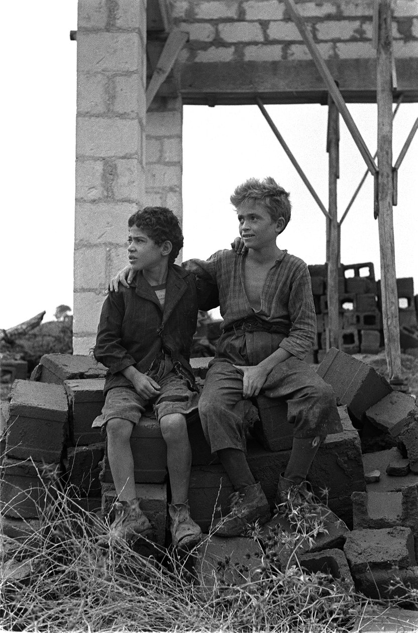 Maurerkinder von Ando Gilardi