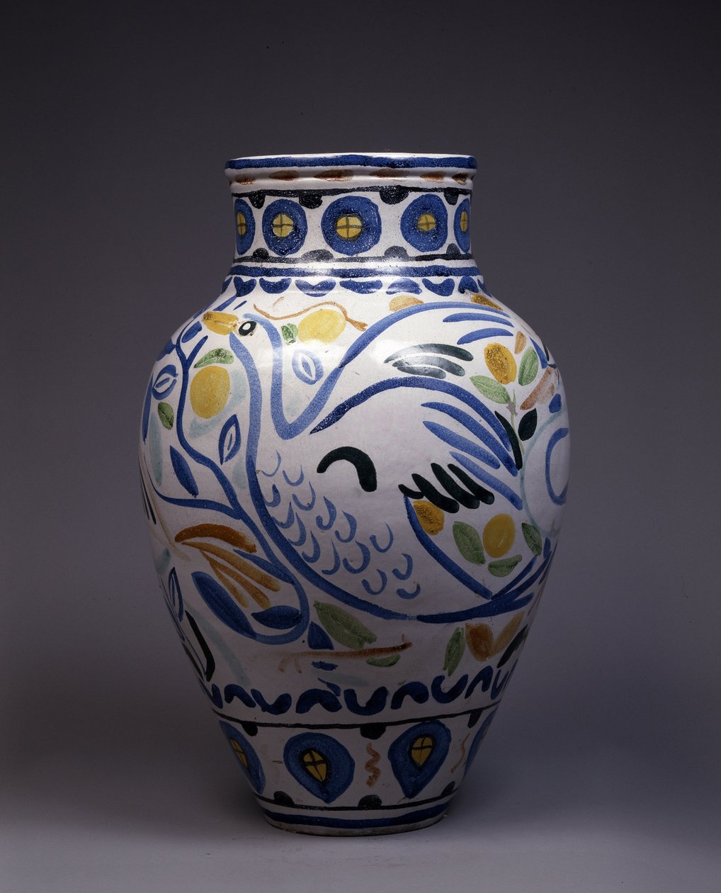 Majolika-Vase bemalt und dekoriert mit einem Vogel von Andre Derain