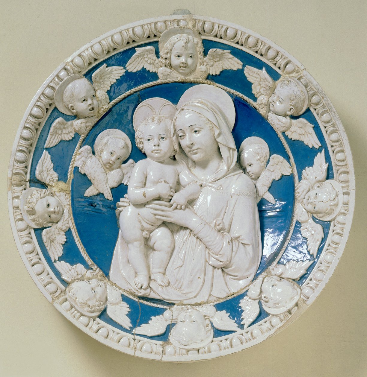 Rundbild mit Madonna und Kind von Andrea Della Robbia