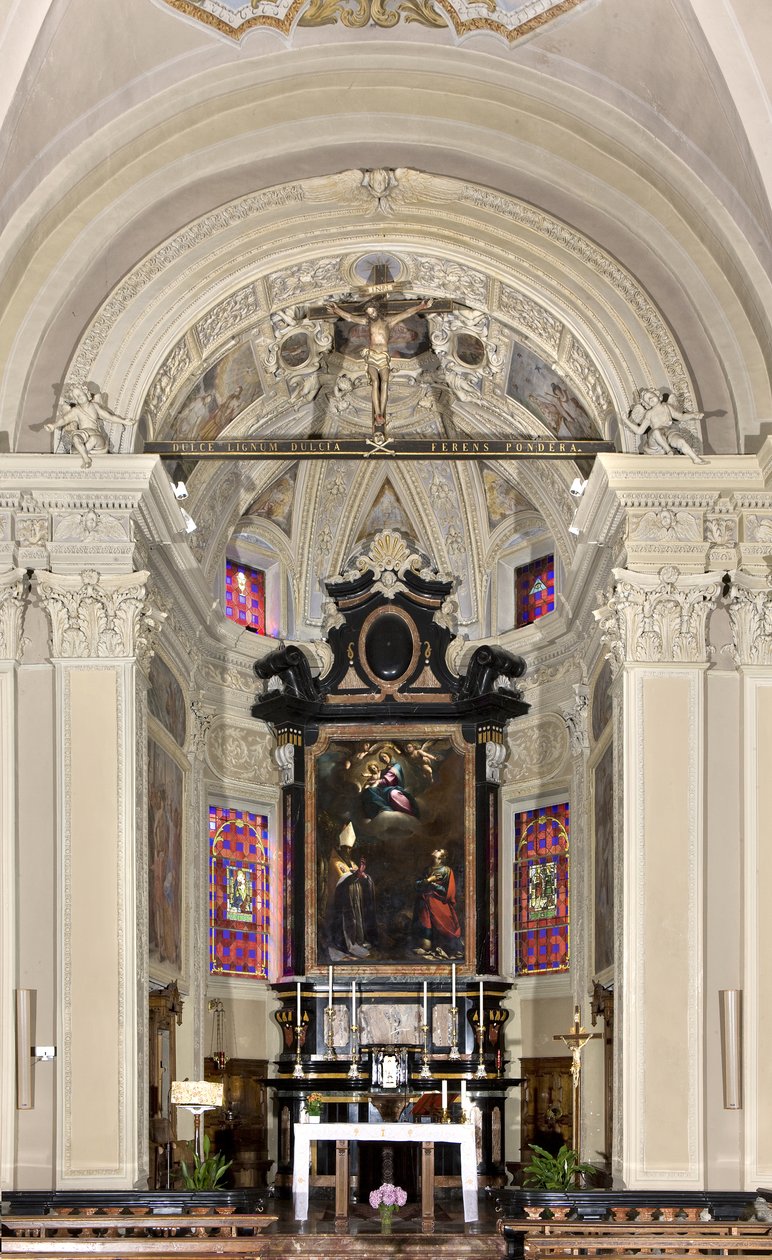 Ansicht des Presbyteriums, Kirche der Heiligen Nazaro und Celso, Brienno, Como, Lombardei, Italien von Andrea de Passeri
