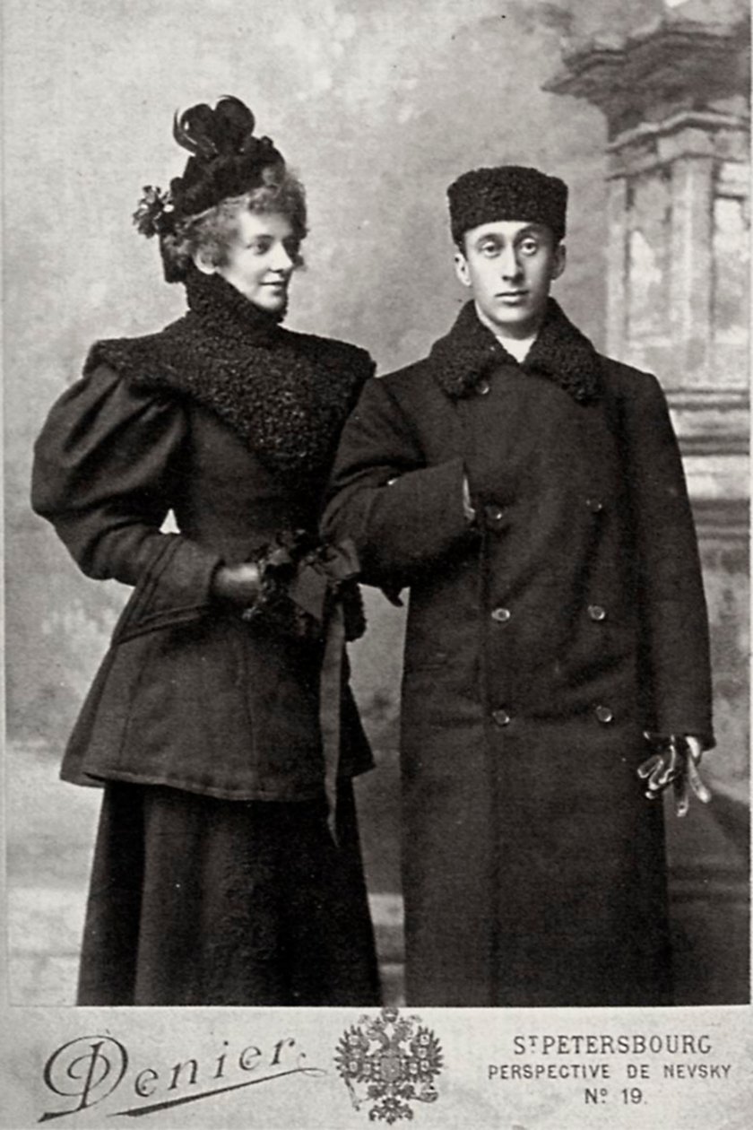 Zinaida Gippius, russische Dichterin, mit Kunsthistoriker Akim Volynsky, ca. 1890-1894 von Andrei Deniere