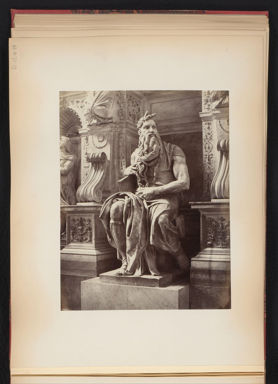 Skulptur von Moses von Michelangelo, Denkmal für Julius II, S. Pietro in Vincoli in Rom, Italien von Anonymous