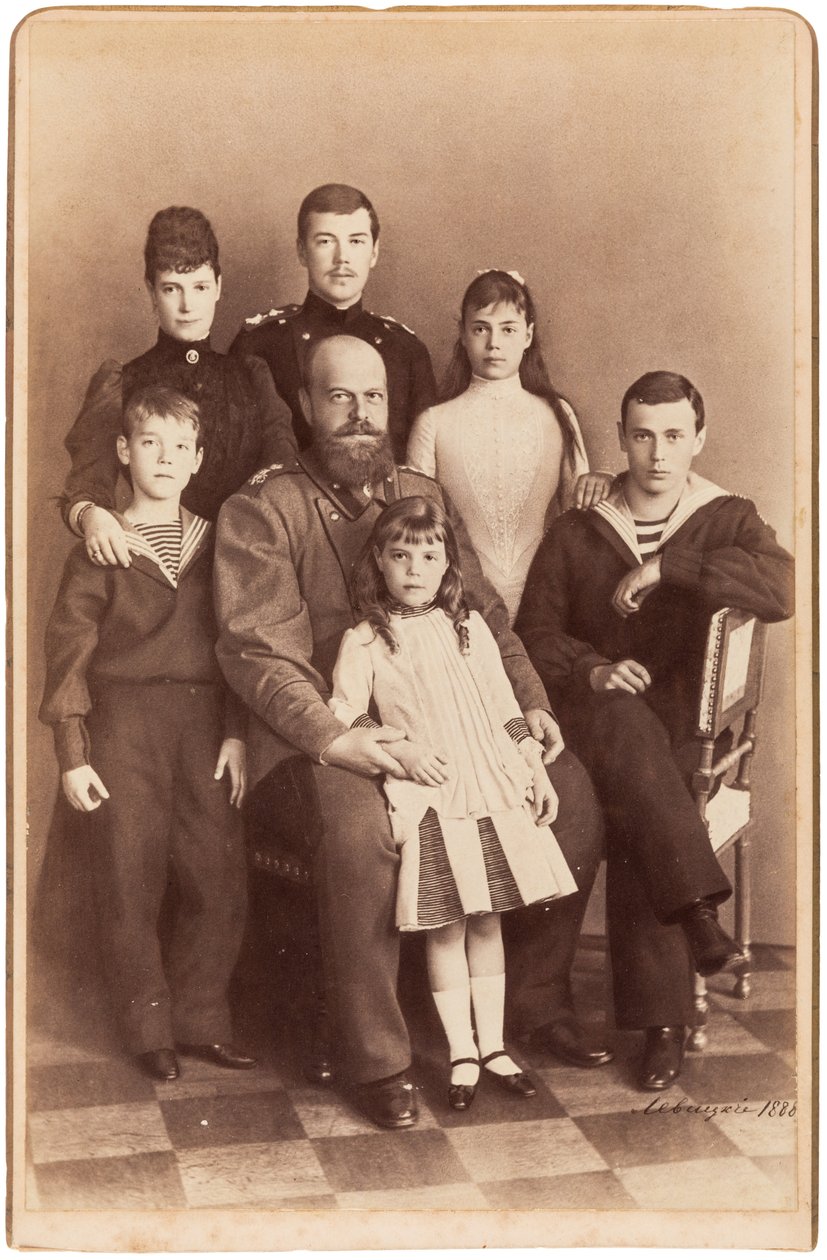 Die Familie des Kaisers Alexander III - Die Romanows: Die Familie des Kaisers Alexander III, Anonym. Albumin-Foto von Anonymous Anonymous