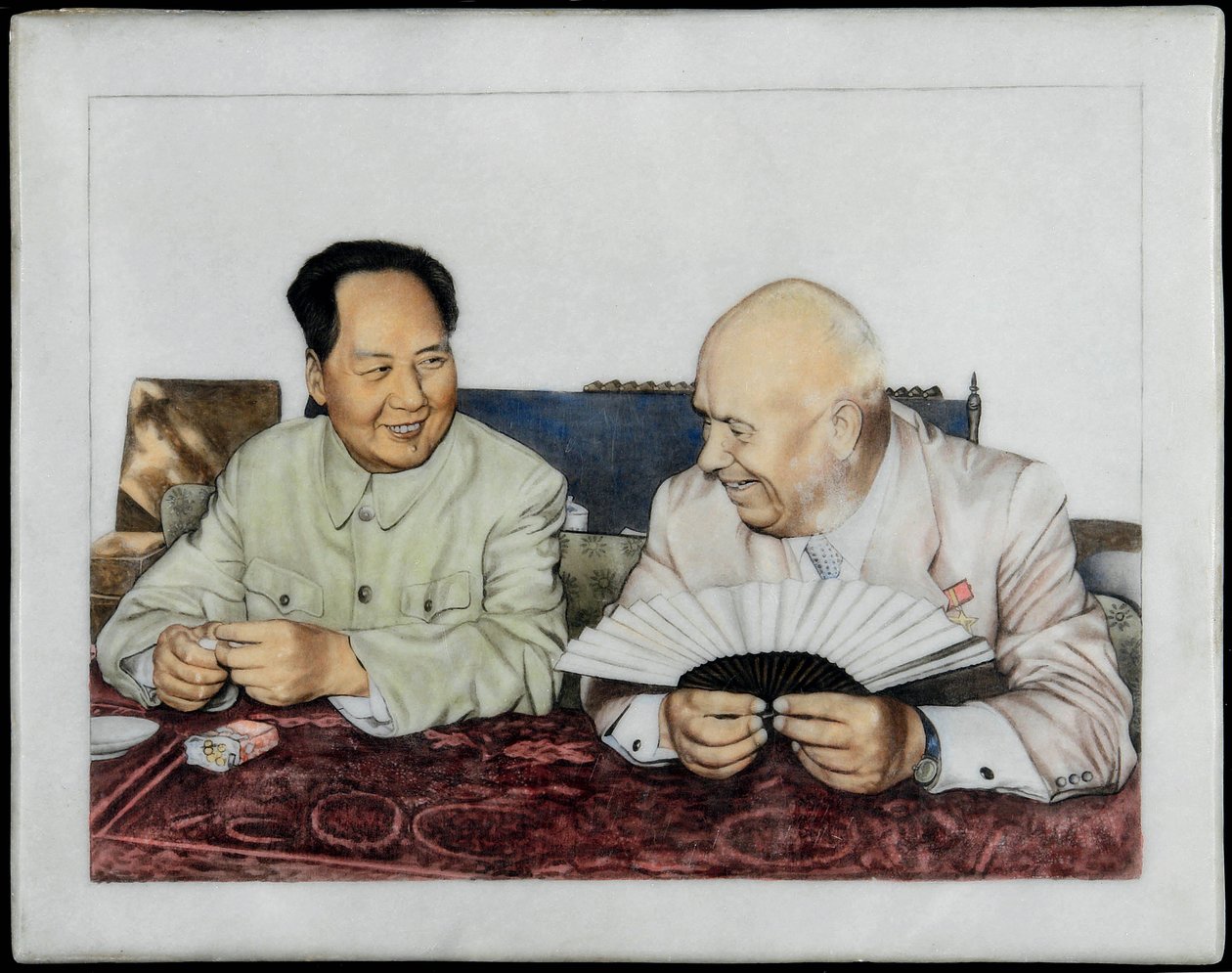 Nikita Chruschtschow und Mao Zedong - Anonym. Porzellan, Überglasurdekoration, frühe 1960er Jahre von Anonymous Anonymous