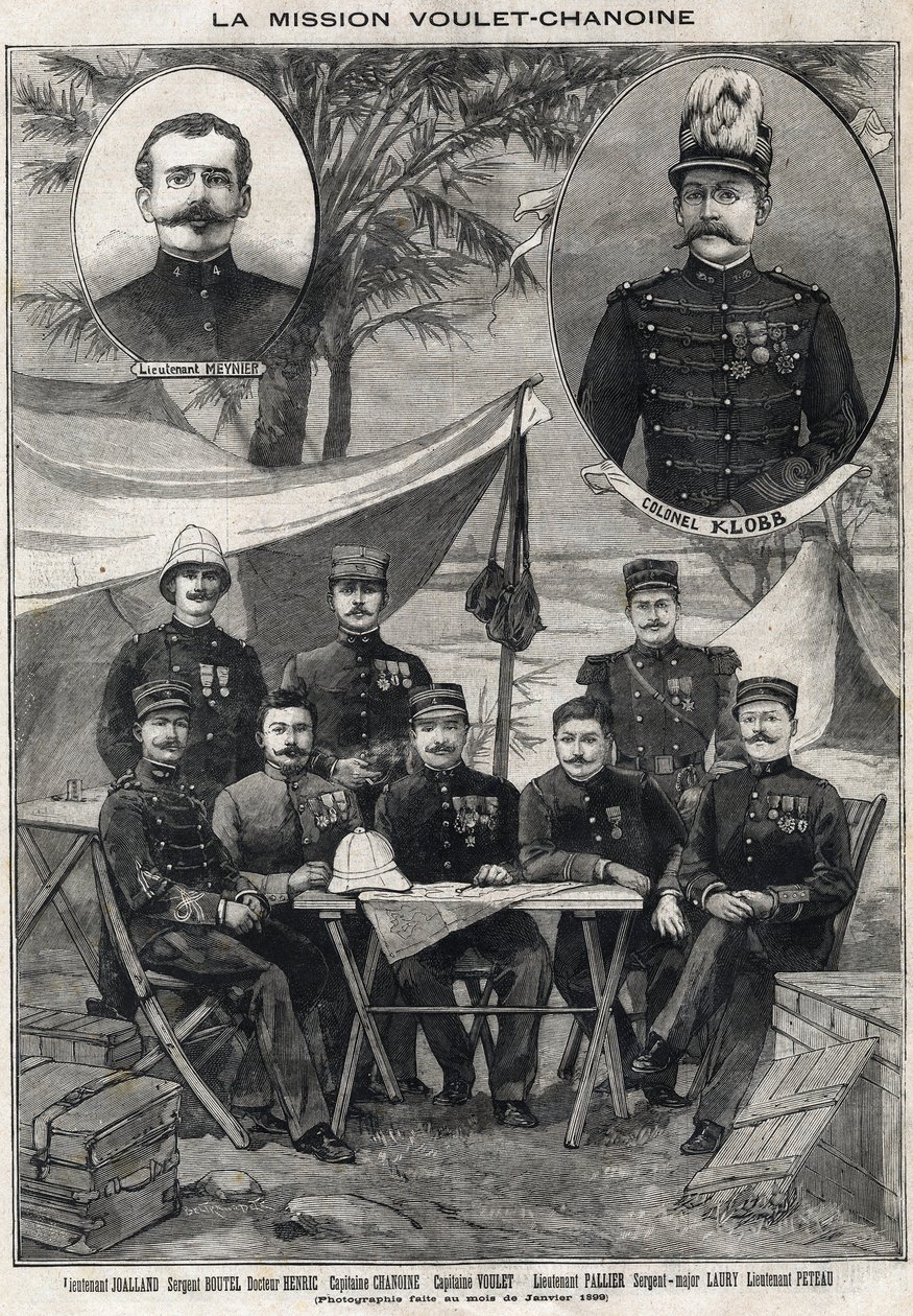 Die Voulet-Chanoine-Mission, französische Expedition zur kolonialen Eroberung des Tschad: Porträt von Leutnant Octave Meynier (1874-1961) und Oberst Arsène Klobb (1857-1899) mit unten links nach rechts: Leutnant Joalland, Sergeant Boutel, Doktor von Anonymous Anonymous