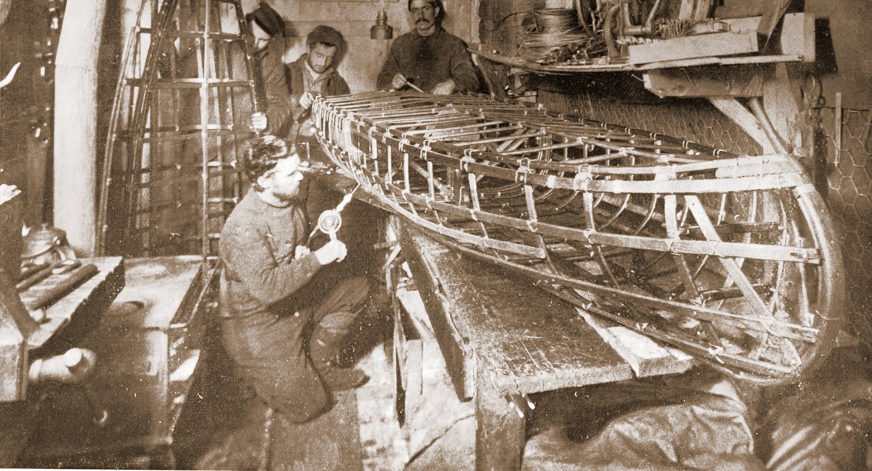 Ein leichtes Abschnittsboot wurde gebaut, veröffentlicht in London 1907 von Anthony Fiala