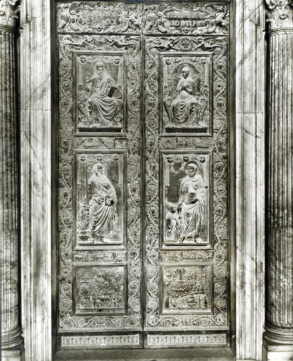 Relieftafel Tür dekoriert mit Szenen von Christus, der Jungfrau, den Heiligen Petrus und Paulus und dem Leben von Papst Eugen IV. von Antonio Filarete