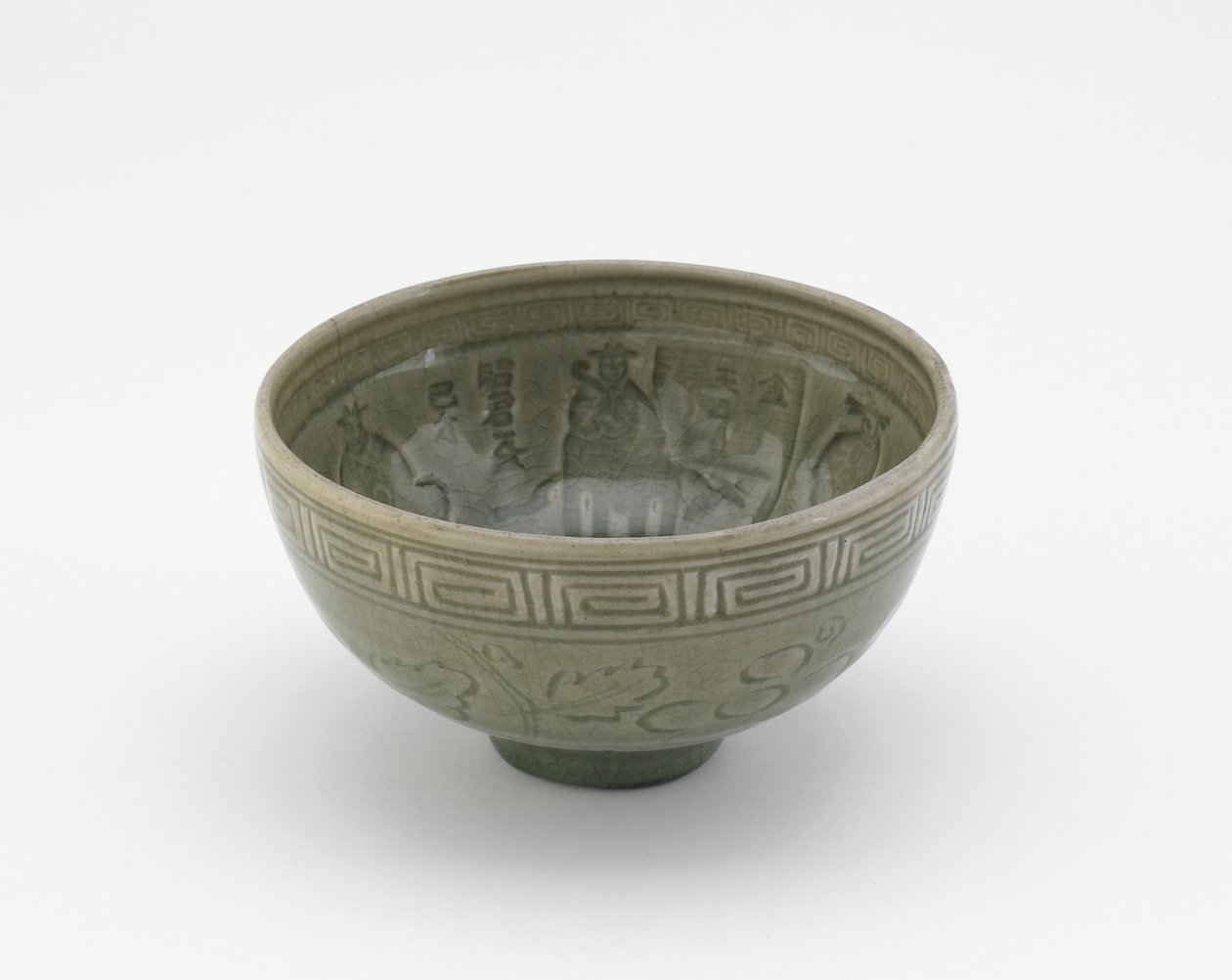 Servierschale im Stil der Longquan-Ware, frühes 19. Jahrhundert von Aoki (attr. to) Mokubei