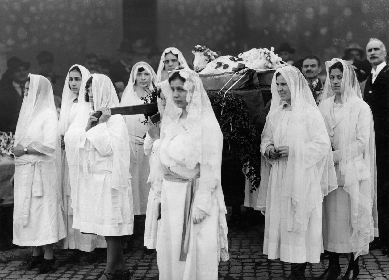 Osterriten: Segnung der Lämmer bei Sant Agnese fuori le Mura, Rom, um 1940-46 von Armando Bruni