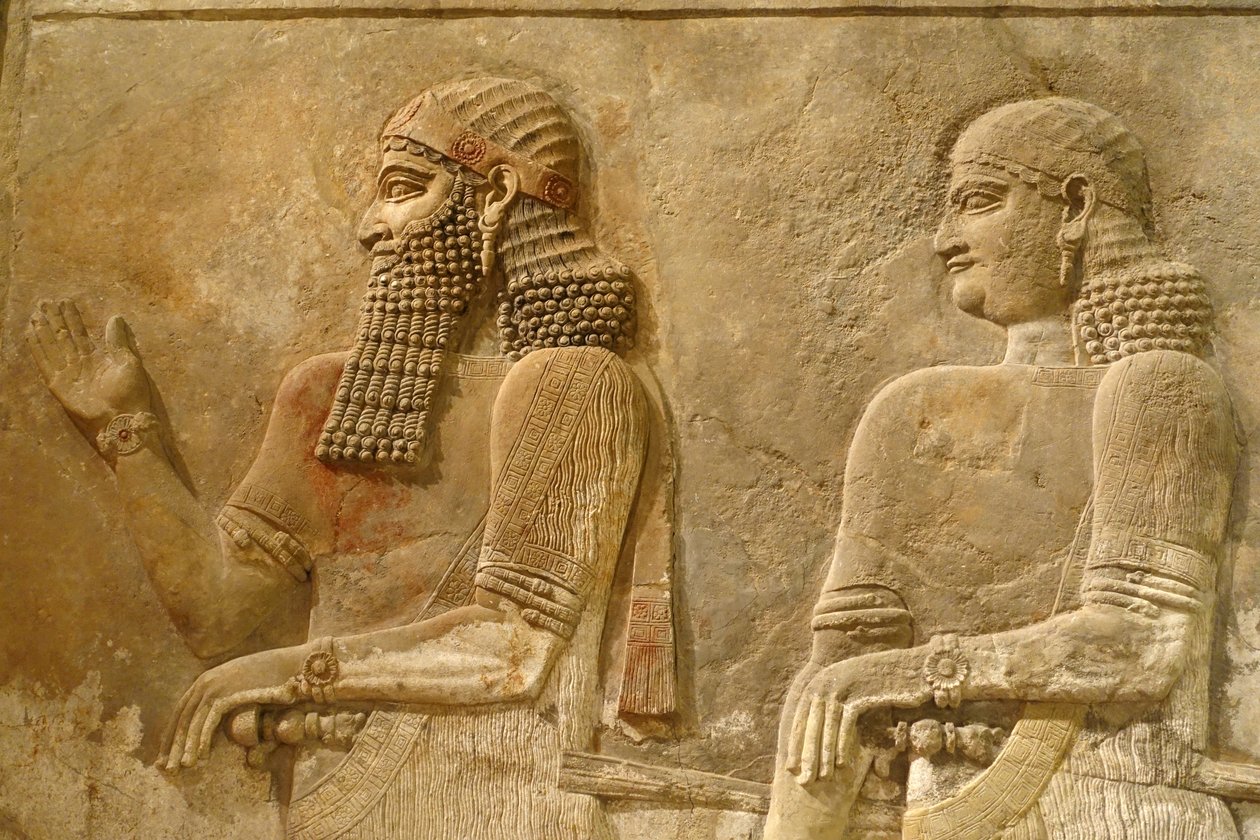 Detail von Sargon II und Wache, Relief aus dem Palast von König Sargon in Khorsabad, ca. 716-713 v. Chr. von Assyrian