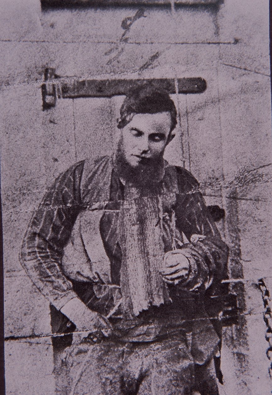 Mitglied der Kelly-Bande Joe Byrne nach dem Tod aufgehängt, 29. Juni 1880 von Australian Photographer