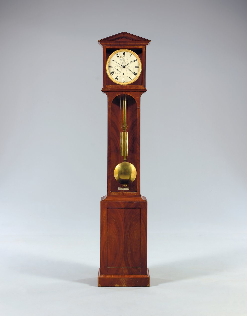 Monatsgehende Bodenstanduhr mit Zeitgleichung und Vollkalender, 1806 von Austrian School