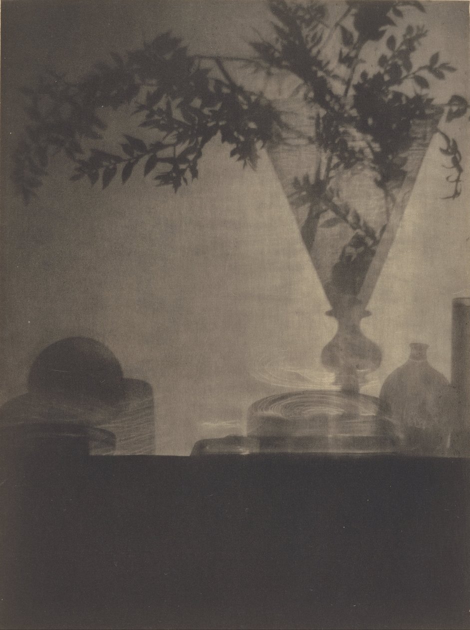 Glas und Schatten von Baron Adolf De Meyer