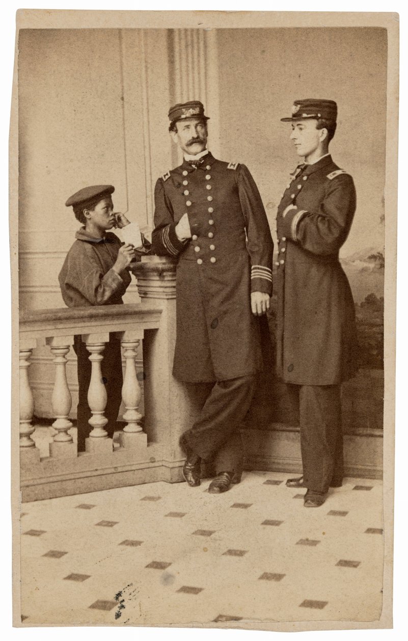 Porträt von Marineoffizieren und einem Boten von Bernard Moses