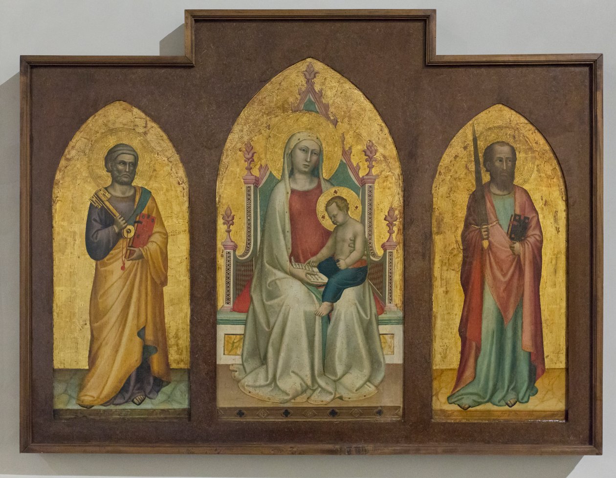 Madonna mit Kind beim Lesen: St. Peter und Paul von Bernardo Daddi
