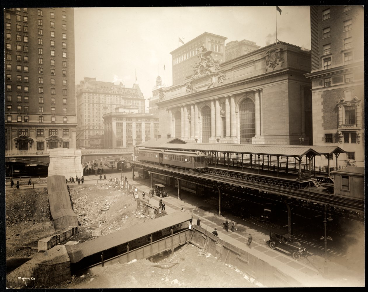 Ausgrabungsstätte an der 42nd Street und Park Avenue, New York, ca. 1920 von Byron Company
