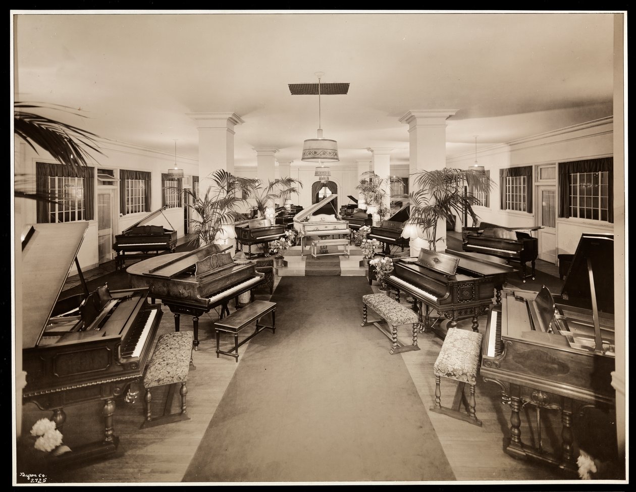 Vierte Etage Kunst Klavierausstellung bei Aeolian Company, 1926 von Byron Company